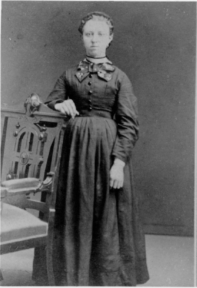 Barbara Bingen, daughter of John and Anna Maria Mueller Bingen. Picture ca. 1865